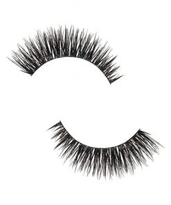 The Crème Shop 3D Faux Mink Lashes In "Bossy" Makeup