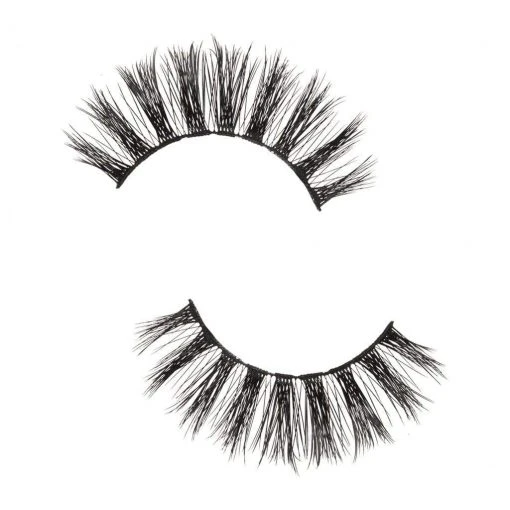 The Crème Shop 3D Faux Mink Lashes In "Lolita" Makeup