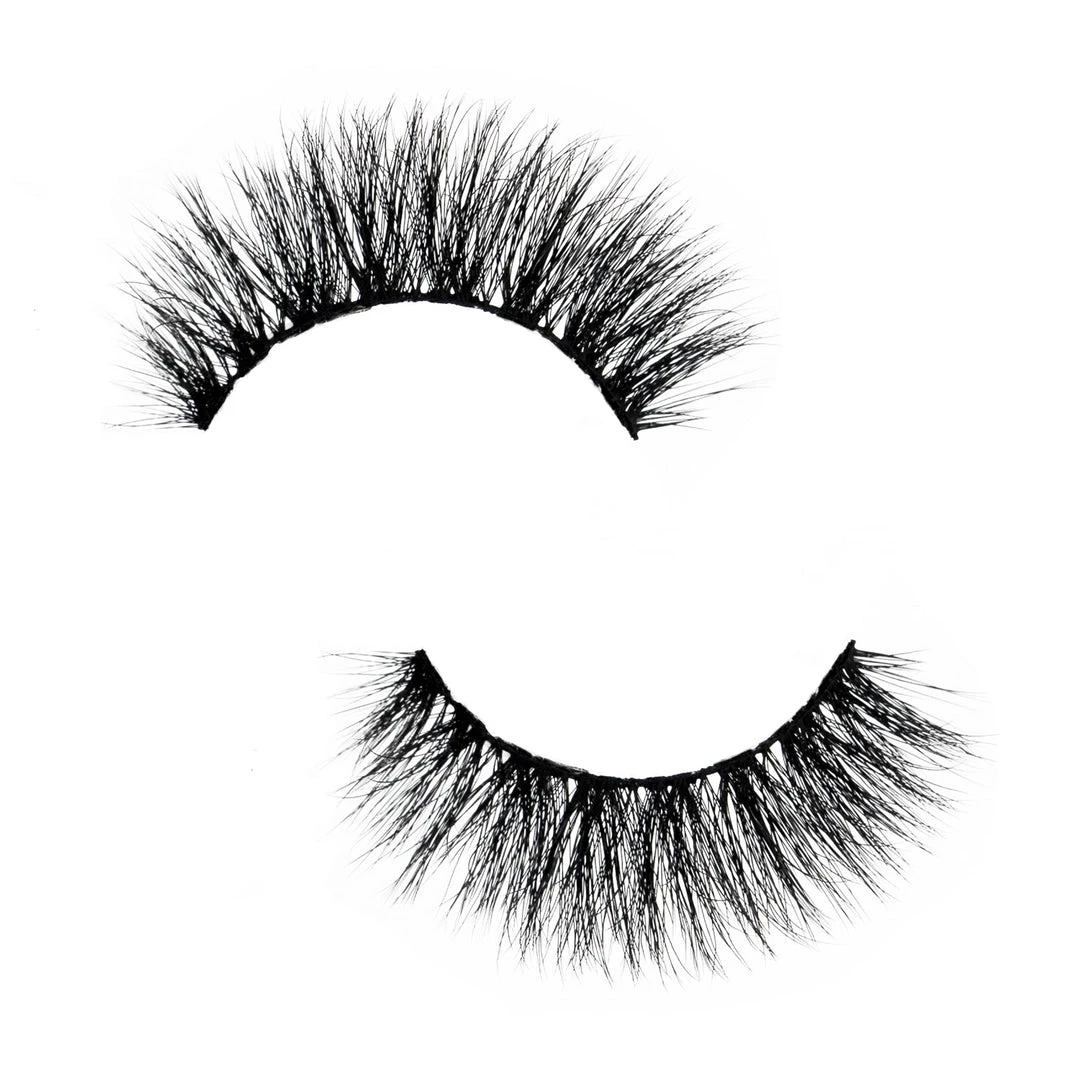 The Crème Shop 3D Faux Mink Lashes In "Fame" Makeup 1 The Crème Shop 3D Faux Mink Lashes In "Fame" Makeup