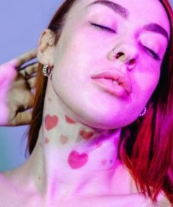 The Crème Shop Skincare Gobble, Bye! Hydrogel Neck Lift Patch - Vitamin E + Aloe Vera + Coenzyme Q10 For Sensitive Skin