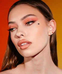 The Crème Shop X Disney The Crème Shop | Disney: Around The World Eyeshadow Palette (Mickey Mouse) 14 The Crème Shop X Disney The Crème Shop | Disney: Around The World Eyeshadow Palette (Mickey Mouse)