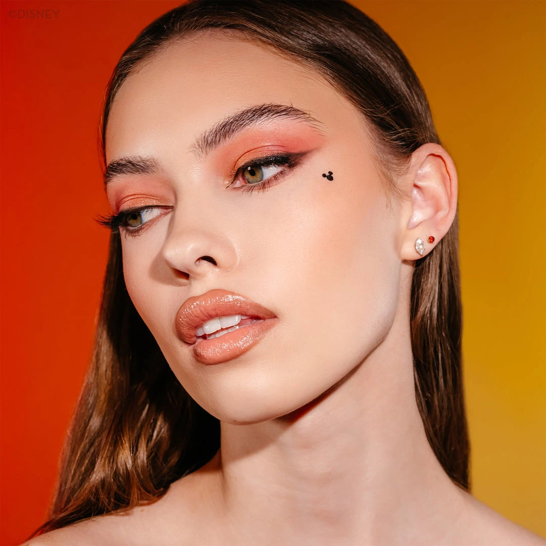 The Crème Shop X Disney The Crème Shop | Disney: Around The World Eyeshadow Palette (Mickey Mouse) 7 The Crème Shop X Disney The Crème Shop | Disney: Around The World Eyeshadow Palette (Mickey Mouse)