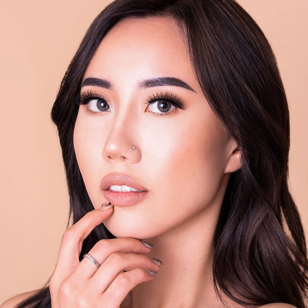 The Crème Shop 3D Faux Mink Lashes In "Hollywood" 2 The Crème Shop 3D Faux Mink Lashes In "Hollywood"