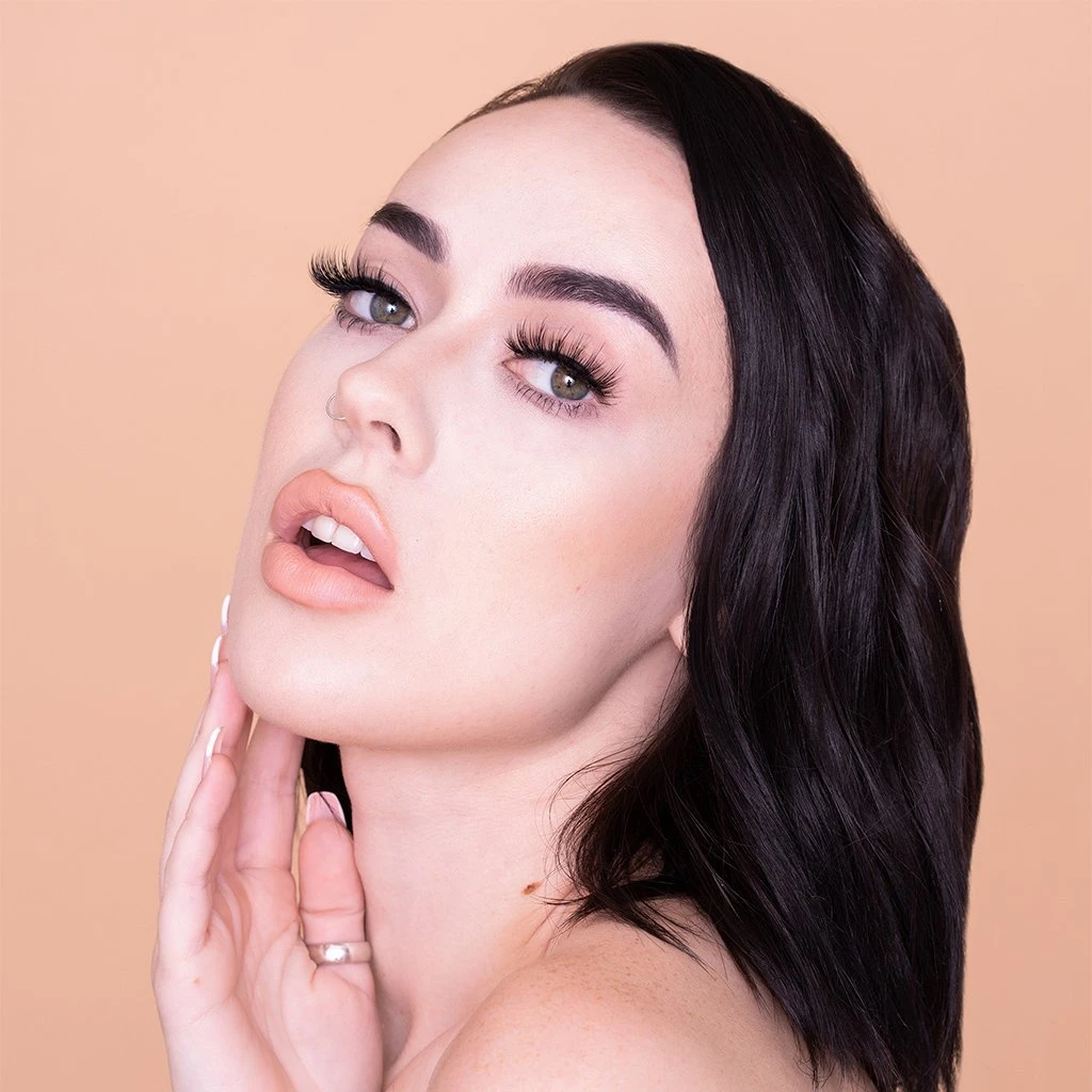 The Crème Shop 3D Faux Mink Lashes In "Lolita" Makeup 2 The Crème Shop 3D Faux Mink Lashes In "Lolita" Makeup