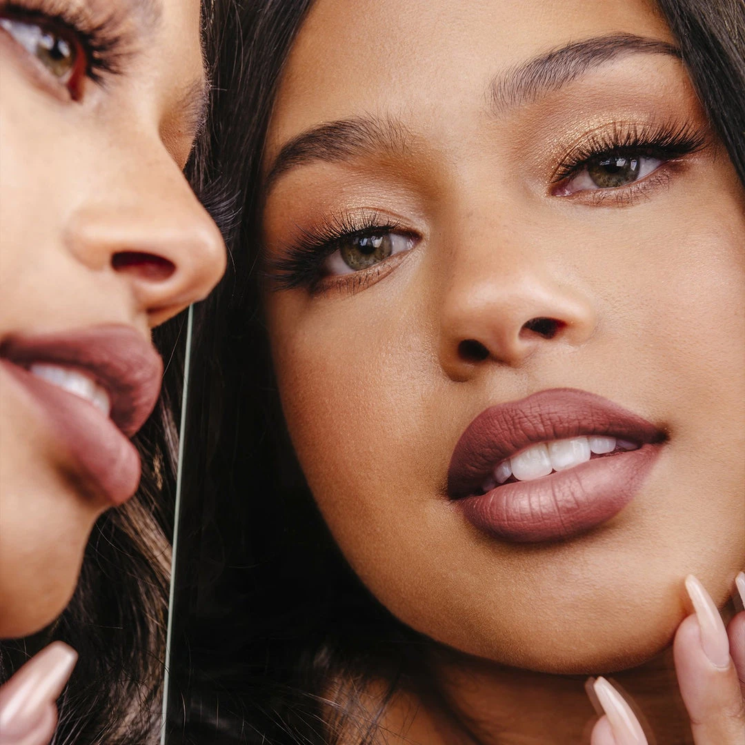 The Crème Shop Read My Lipstick - Silky Satin Makeup 22 The Crème Shop Read My Lipstick - Silky Satin Makeup